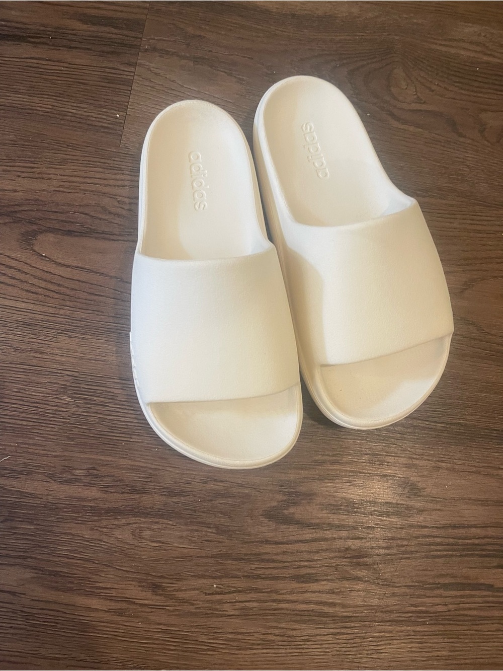 adidas White Women's Slide Sandals - Simple Open-Toe Slides
